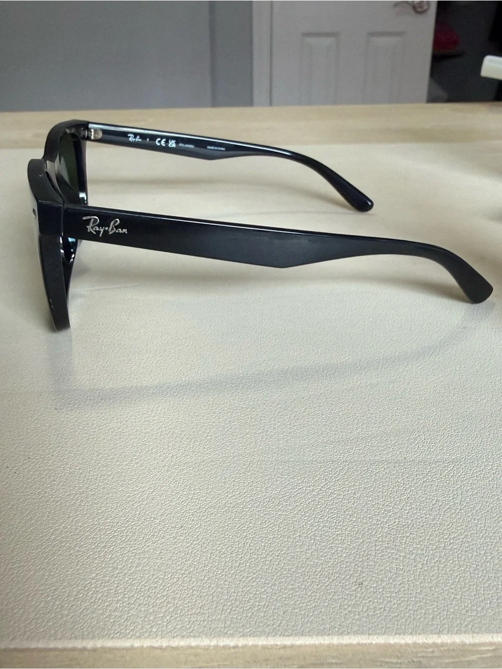 Ray-Ban leather ray square