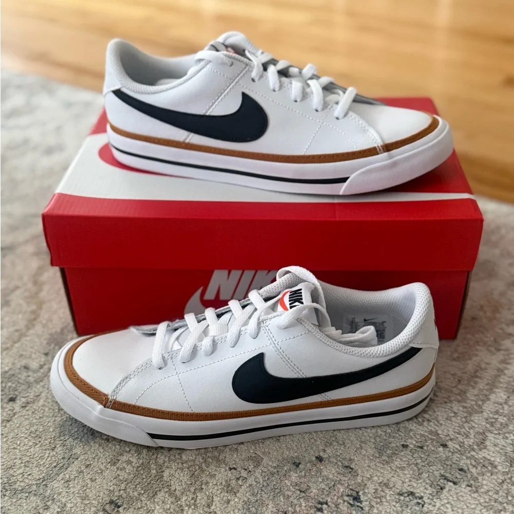 Nike Court Legacy White Black Gum Sneakers Youth 6Y Women’s 7.5 New