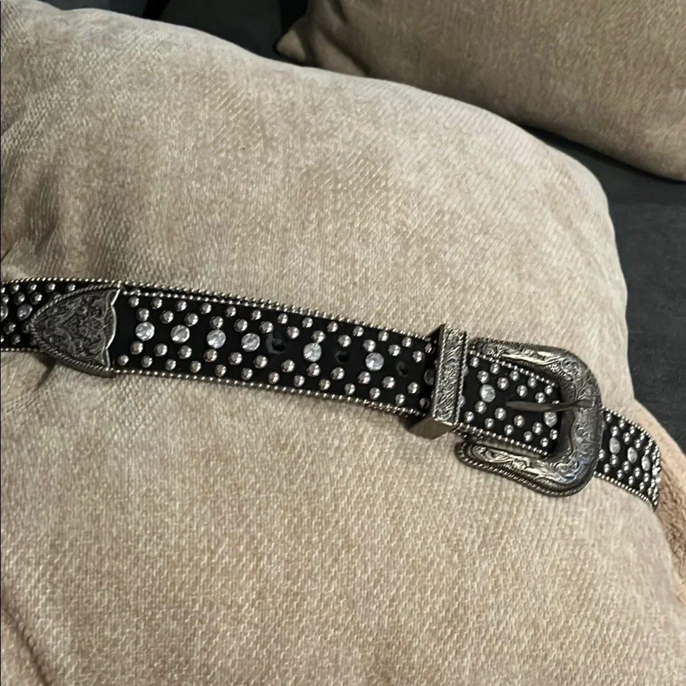 Guess large black