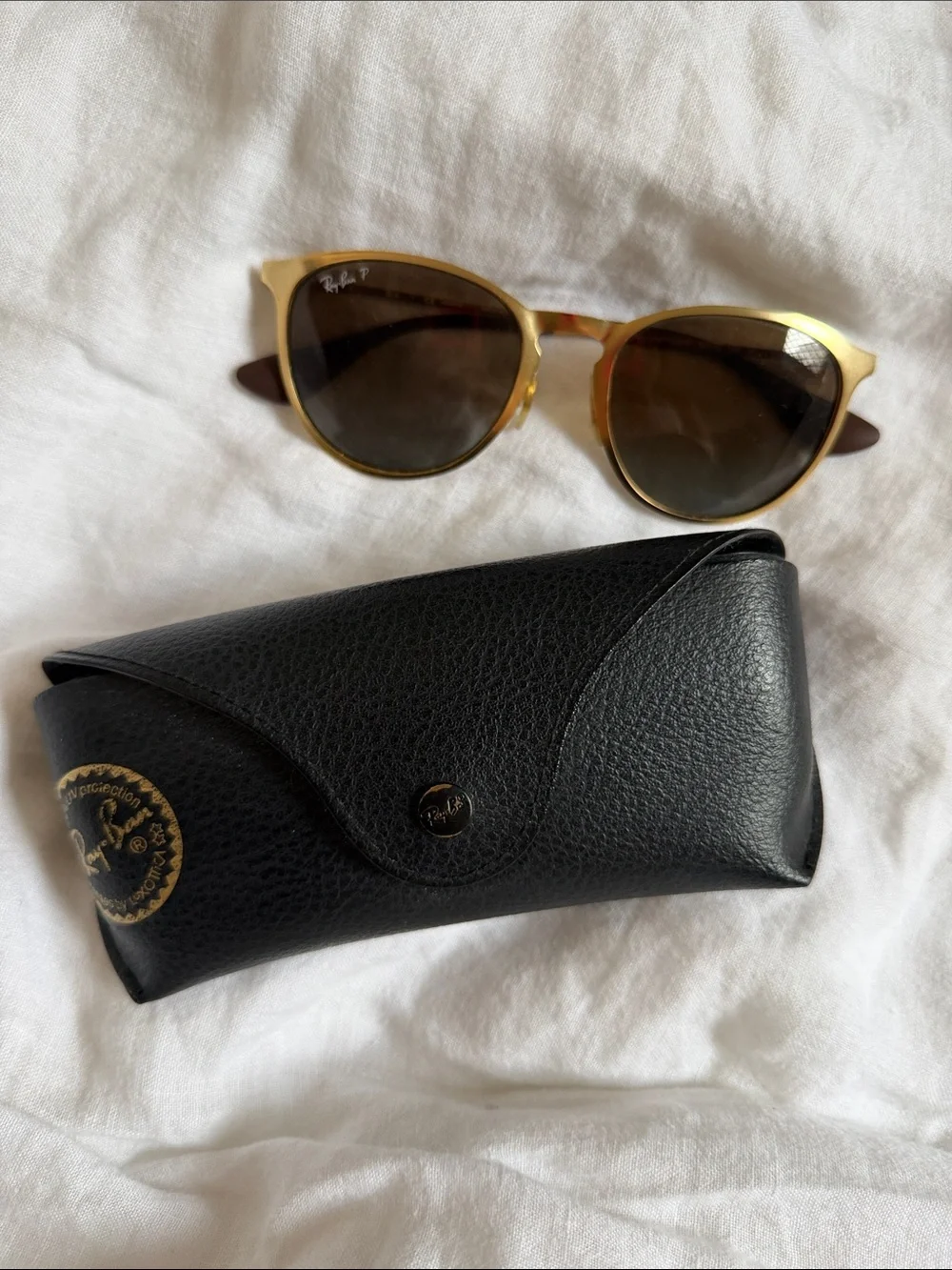 Ray-Ban Gold Frame Lens Women's round Sunglasses