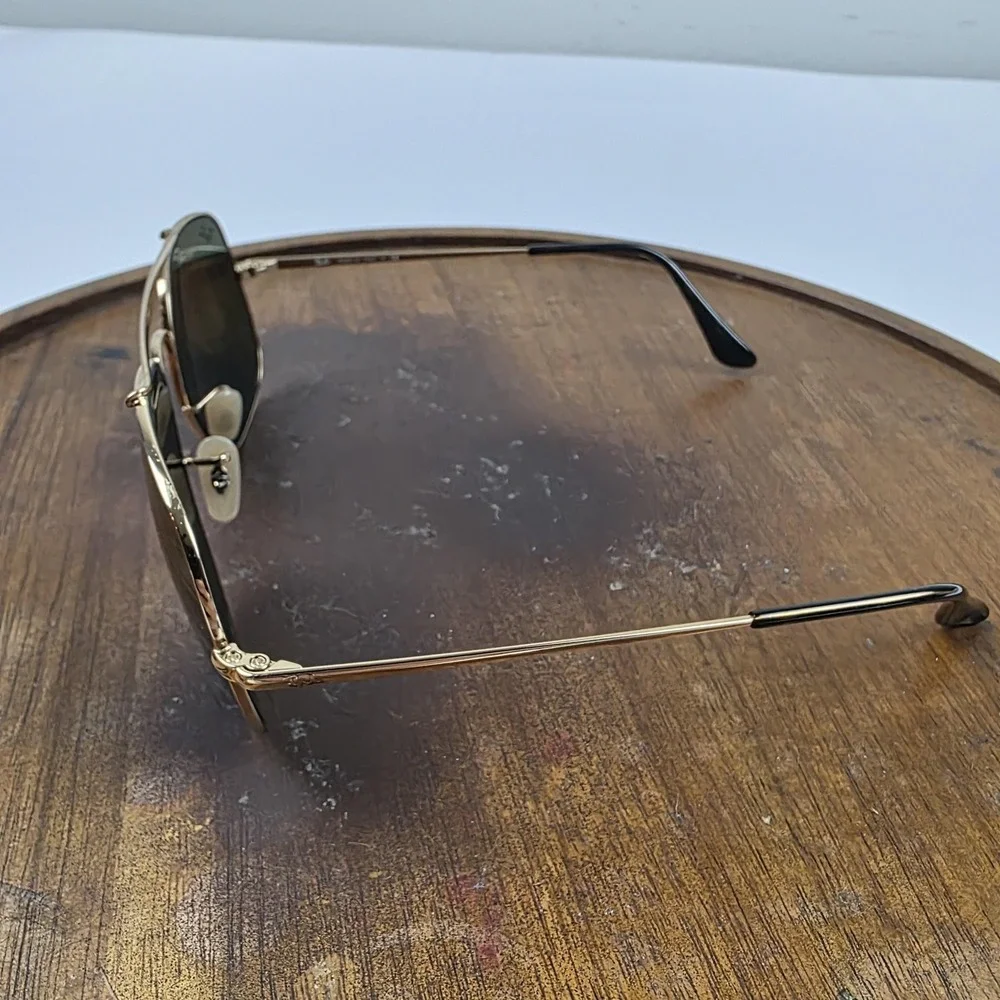 Ray-Ban metal top not