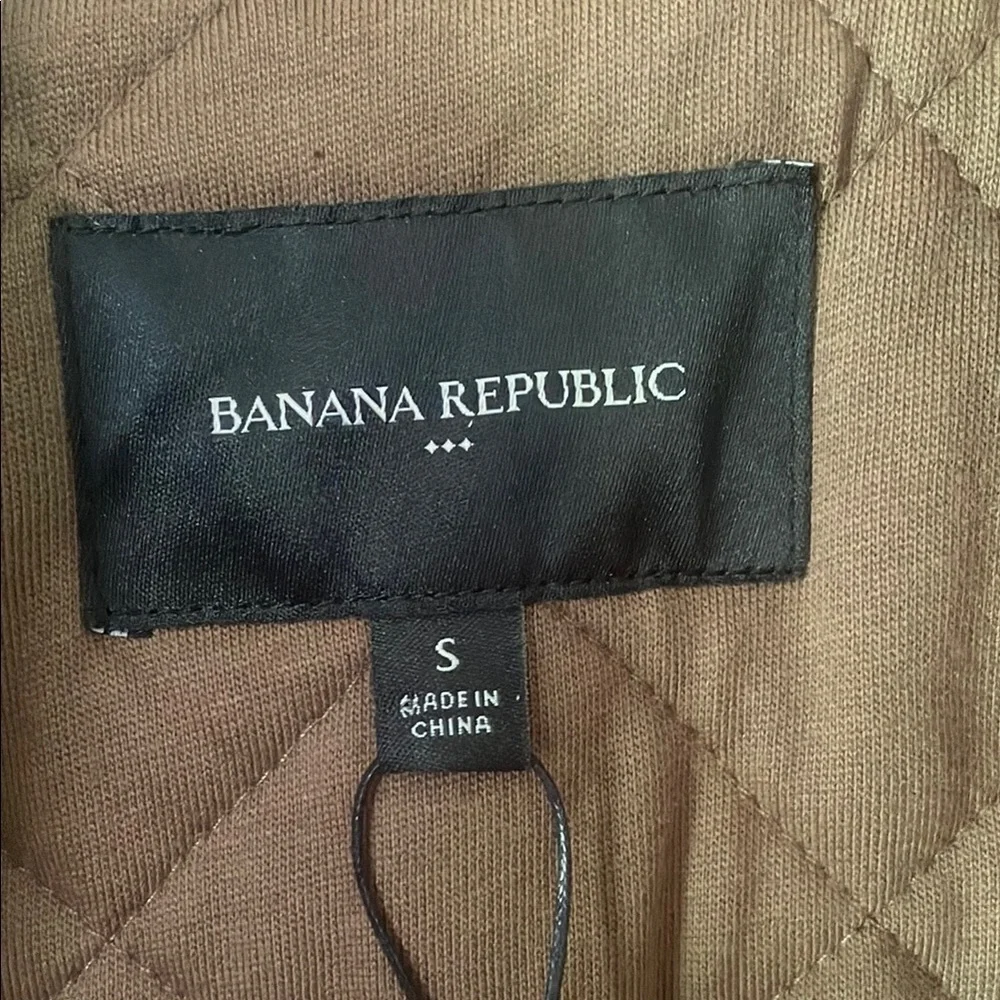 Banana Republic stylish versatile