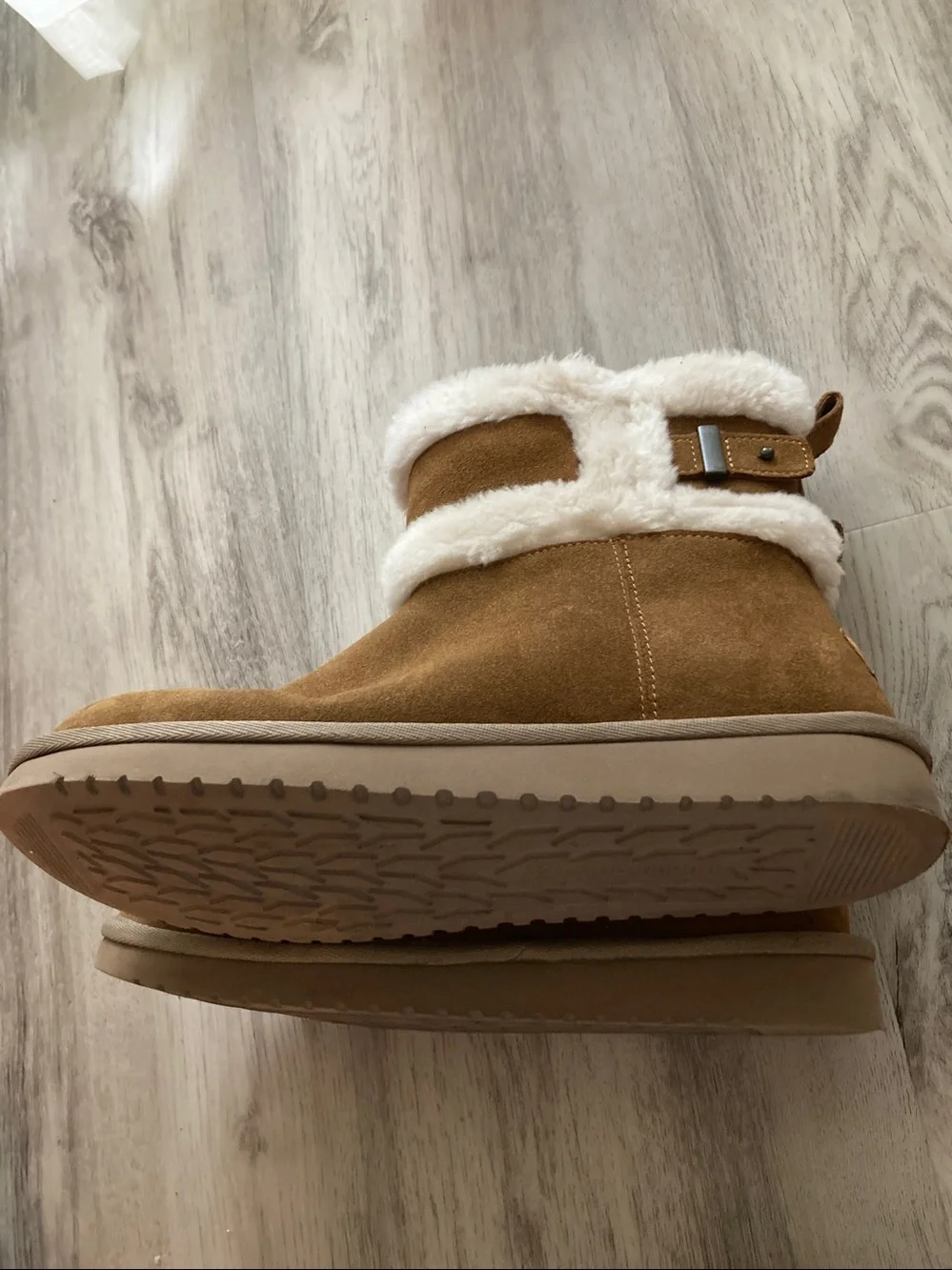 UGG markings accents suede