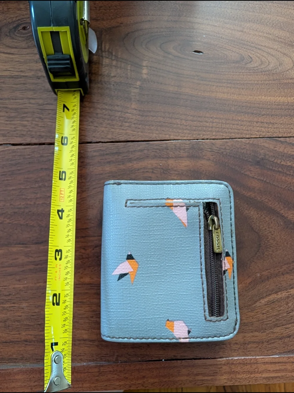 Fossil compact bifold