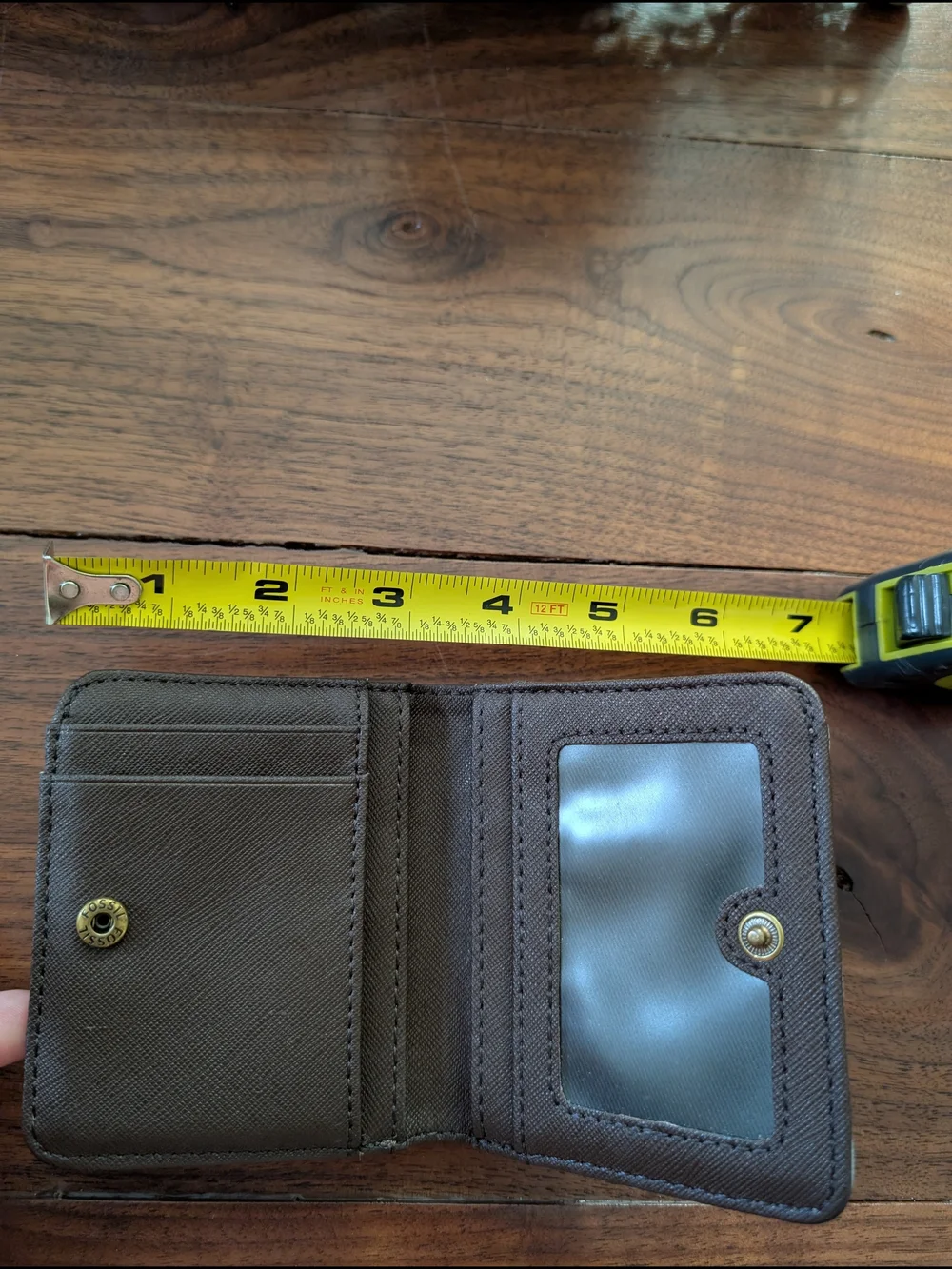 Fossil compact bifold