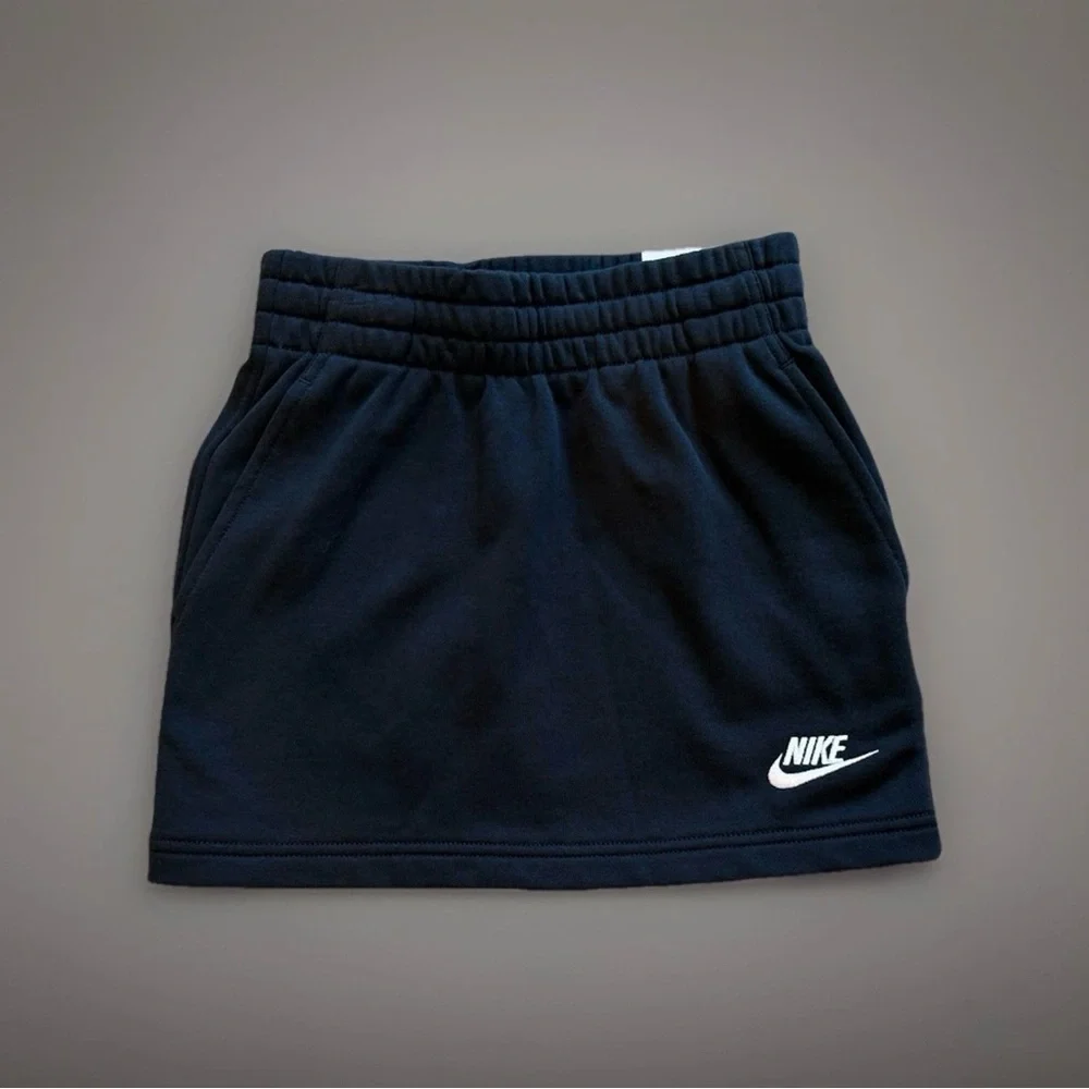 Nike description sportswear color