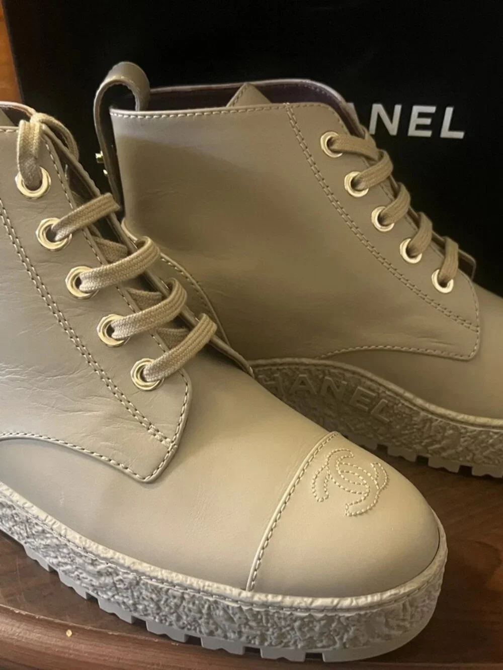 CHANEL closure boots inside