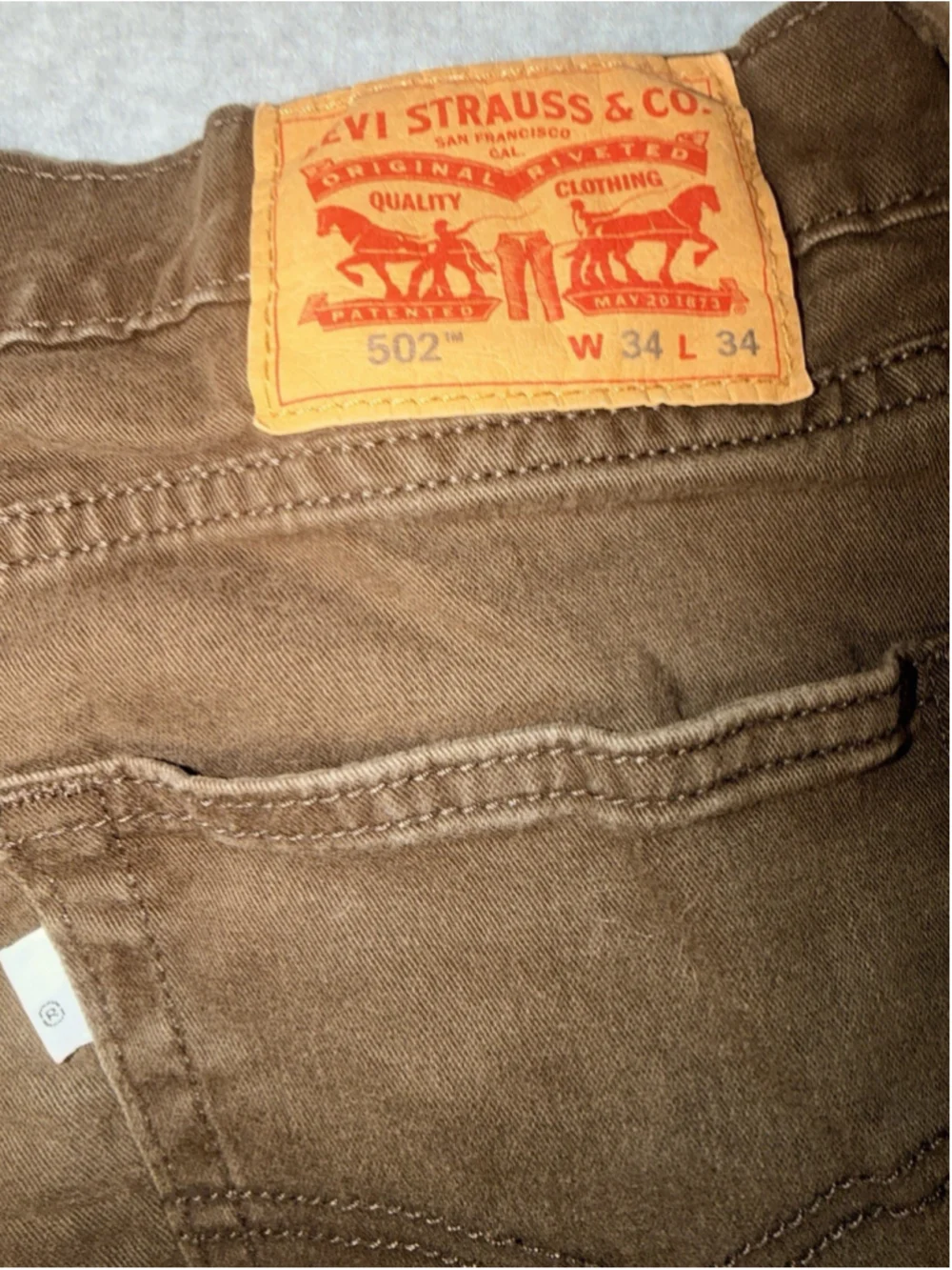 Levis levi’s 502