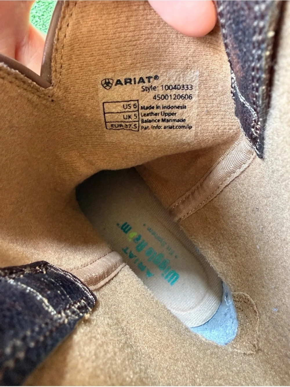 Ariat scratches fit