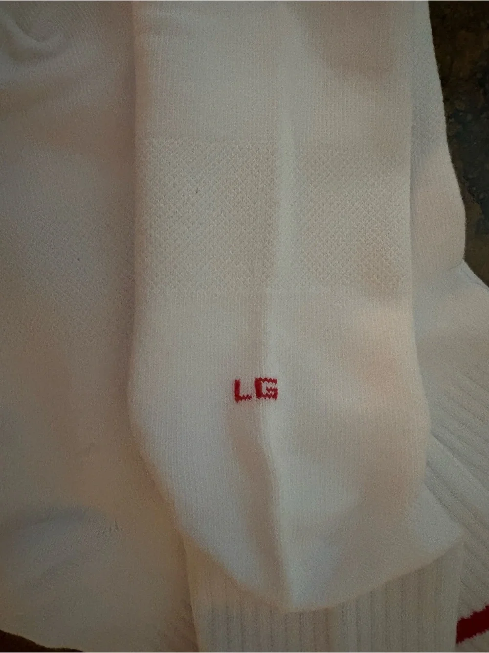 NWOT Nike White Crew Athletic Socks with Red Stripes and Logo - 3 Pack