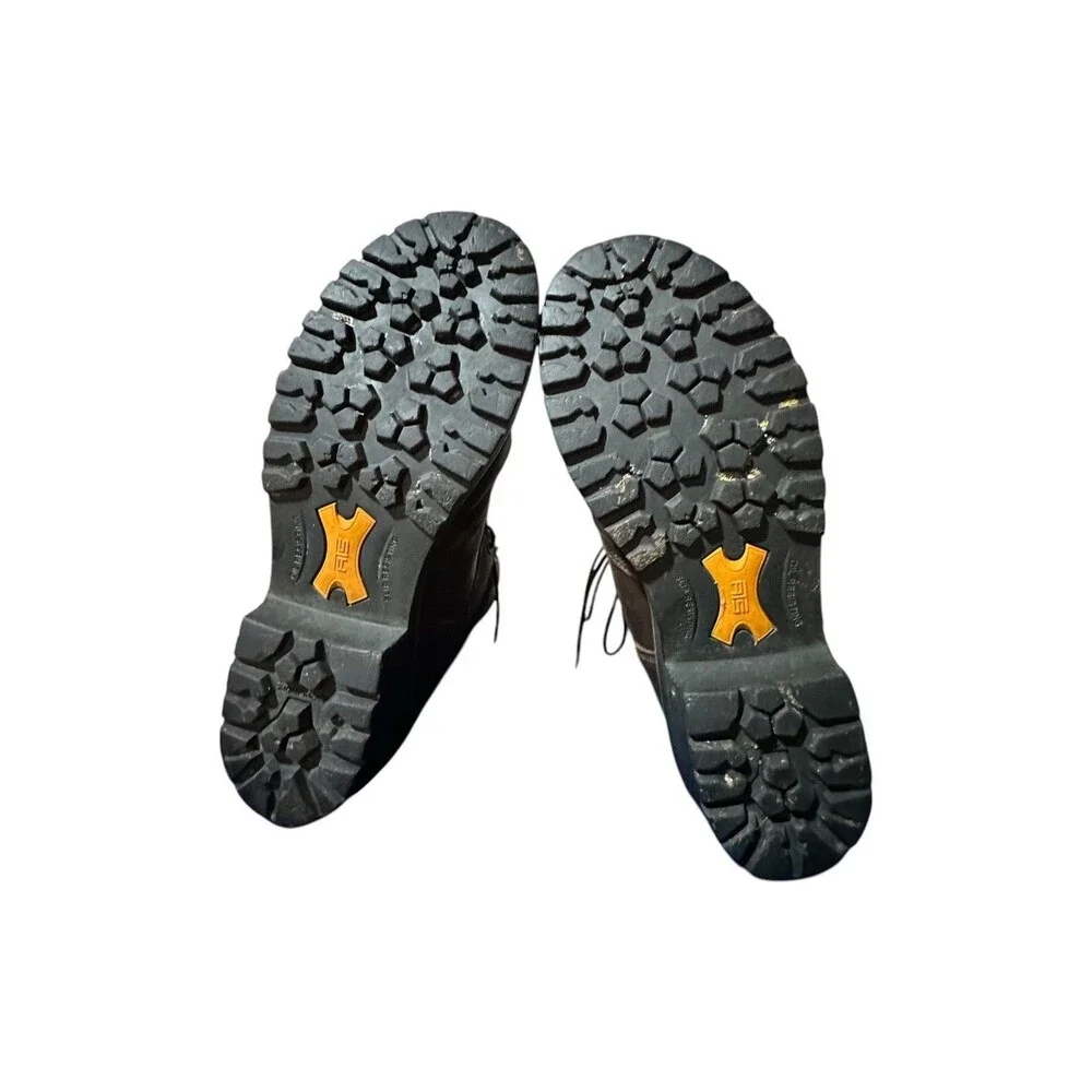 Ariat logger shock