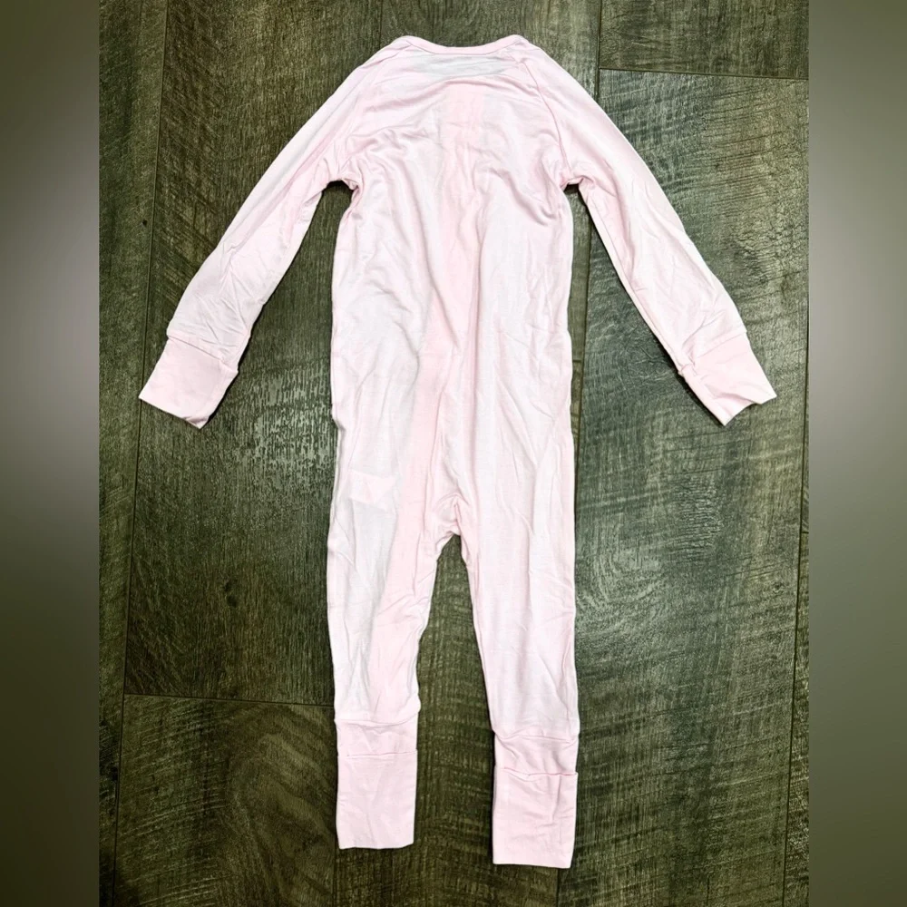 boutique neutral pink