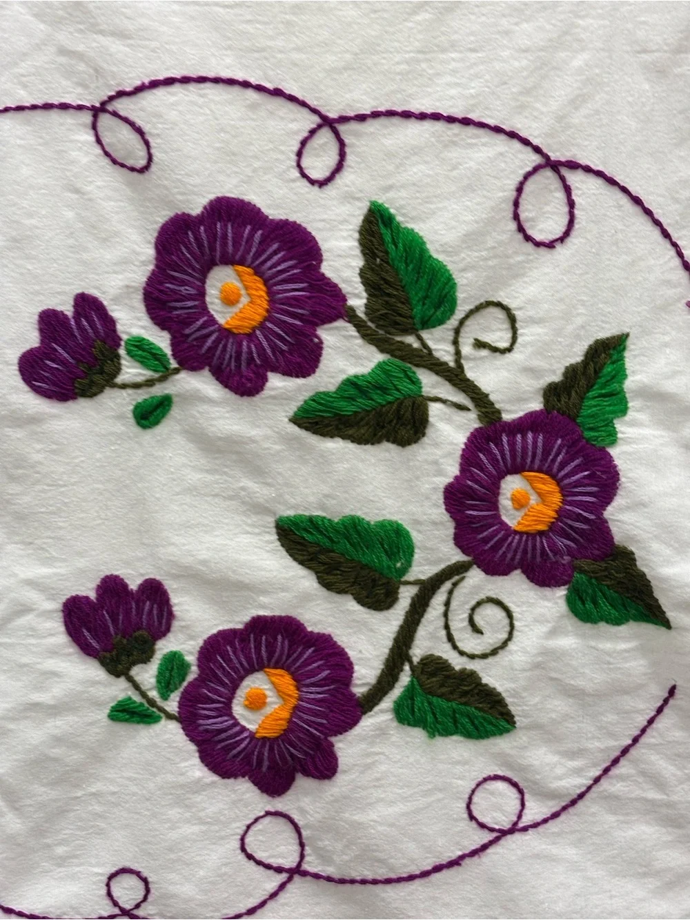 N/A white pillowcase