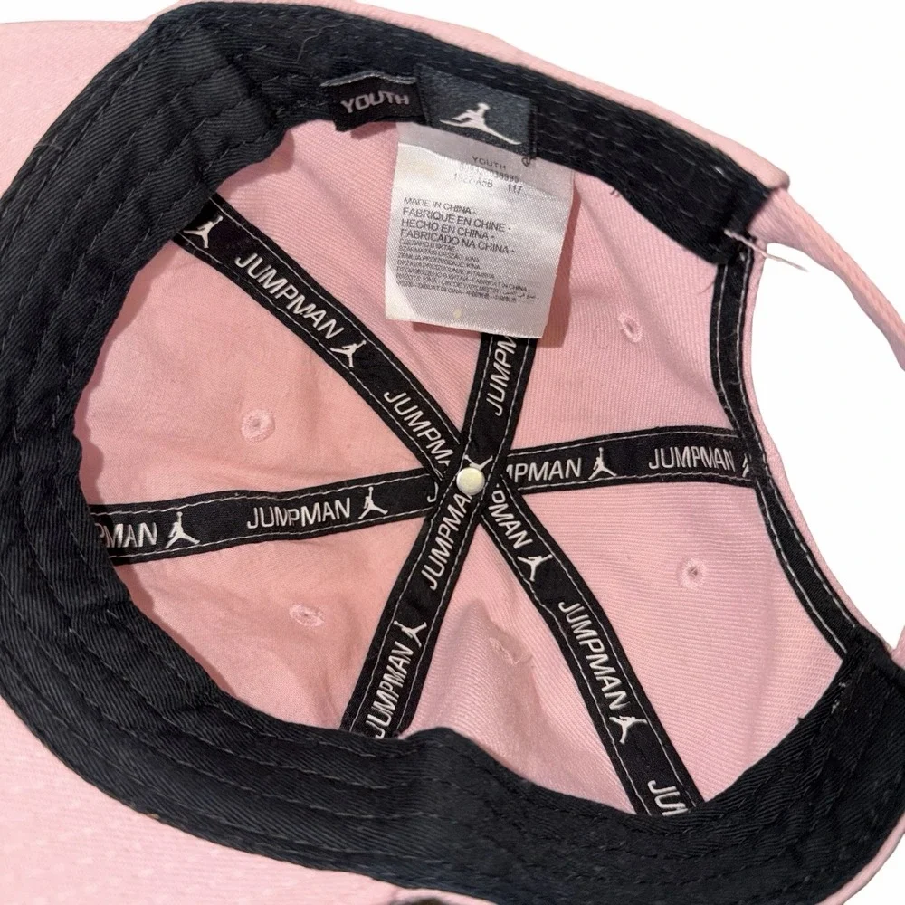 pink Nike Air‎ Jordan Kids Essentials adjustable baseball hat. Jumpman Logo