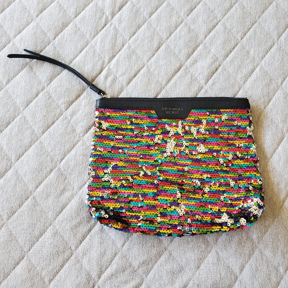 ⭐4/$20‎ Victoria's Secret Sequins Makeup Bag