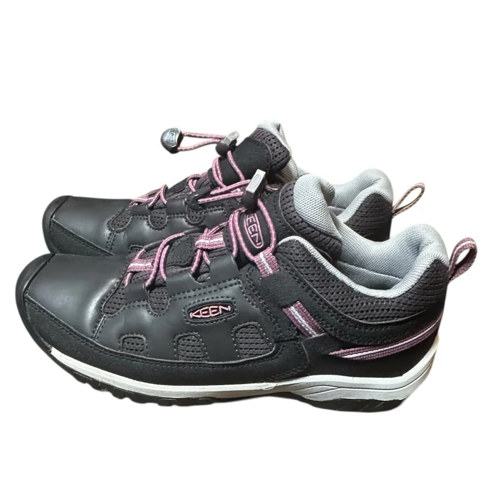 Keen athletic shoes