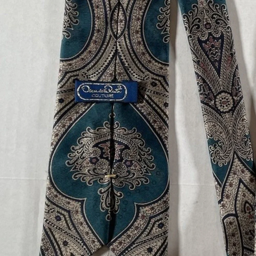 Oscar de la Renta vintage oscar