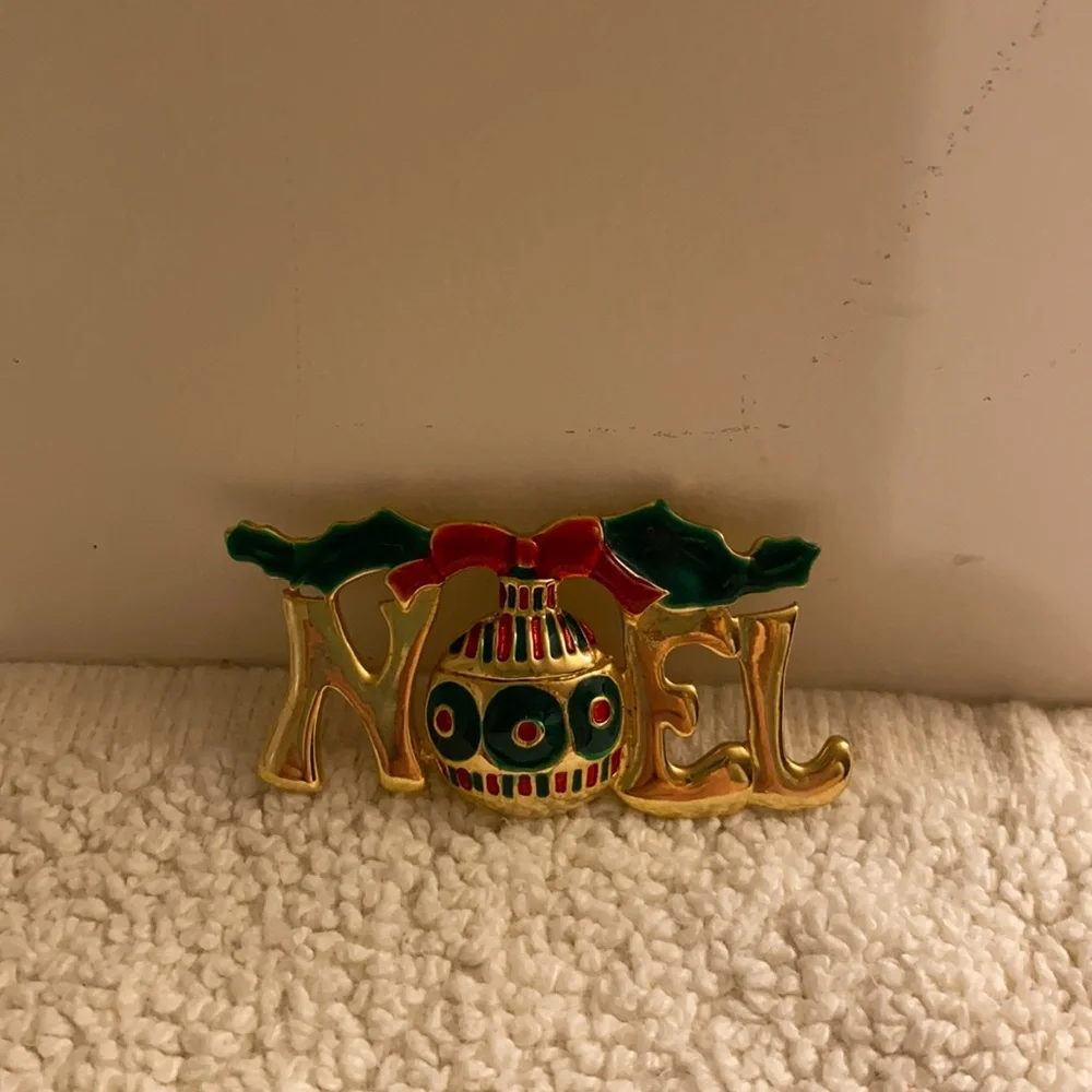 N/A noel gold