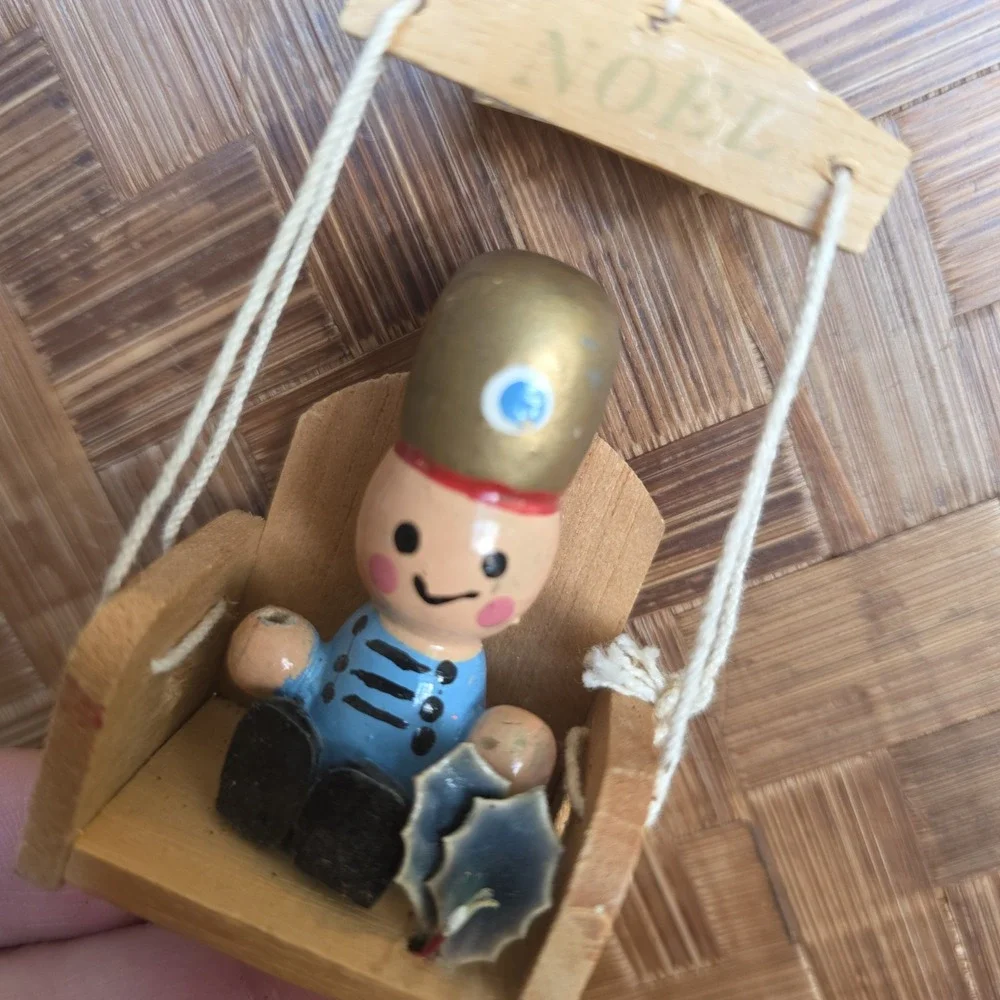 N/A little wooden