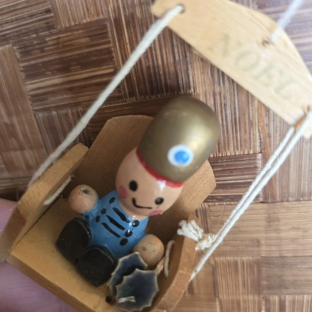 N/A little wooden