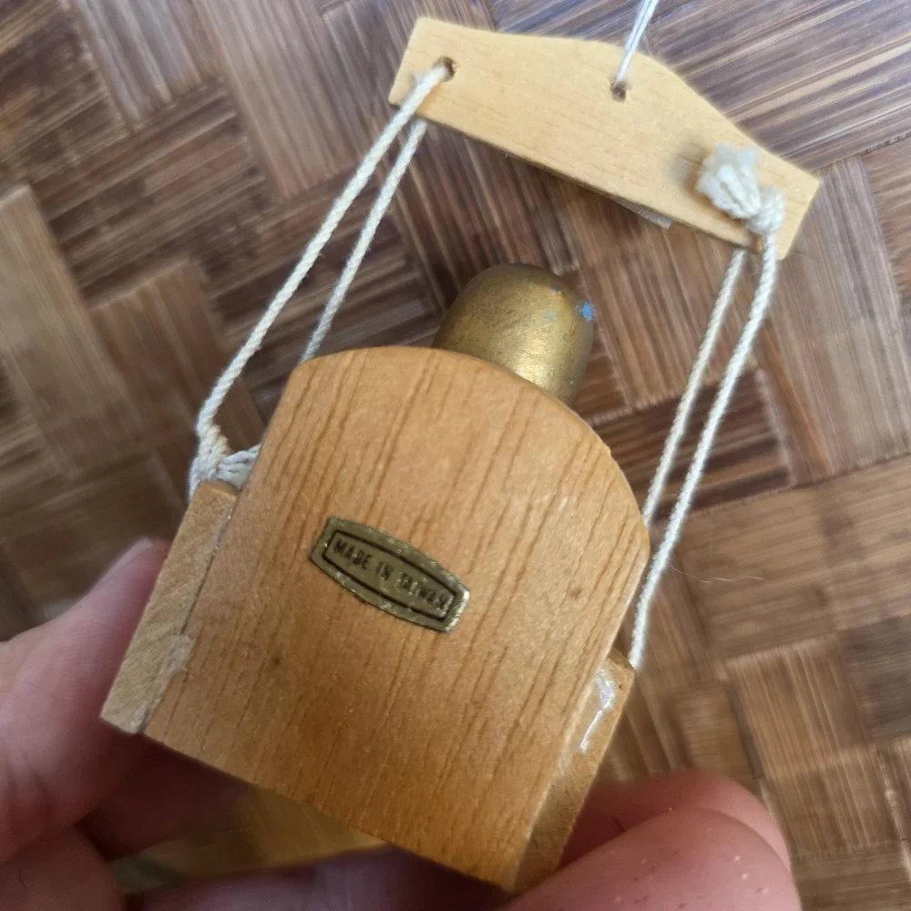 N/A little wooden