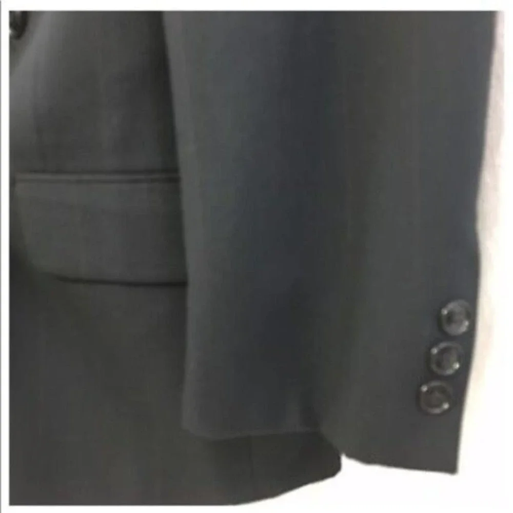 Paulo Solari places wear