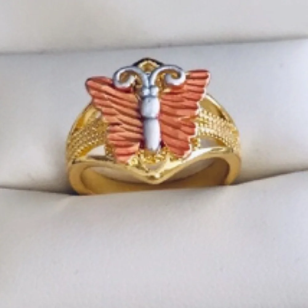 Butterfly ring size 7