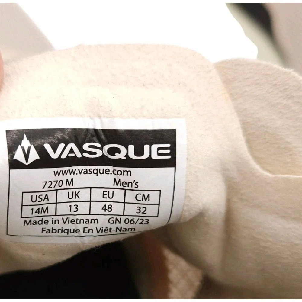Vasque ships within