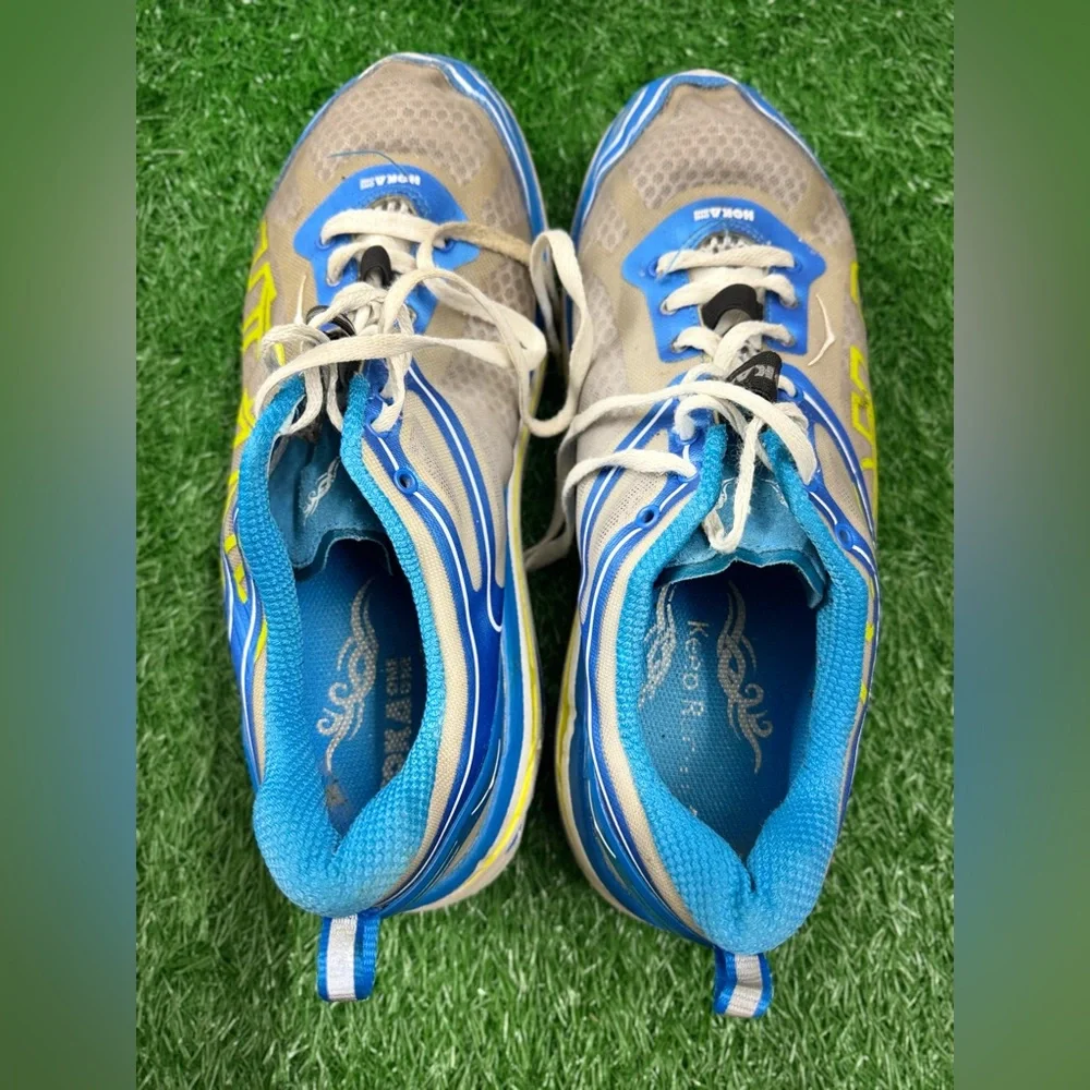 Hoka One One good preowned