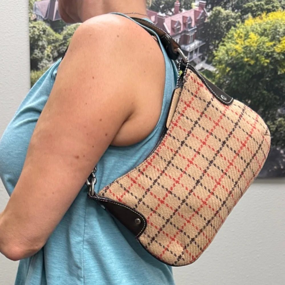 Coach chic shoulder