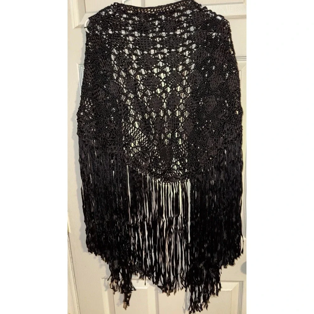 The Unbranded Brand black macrame