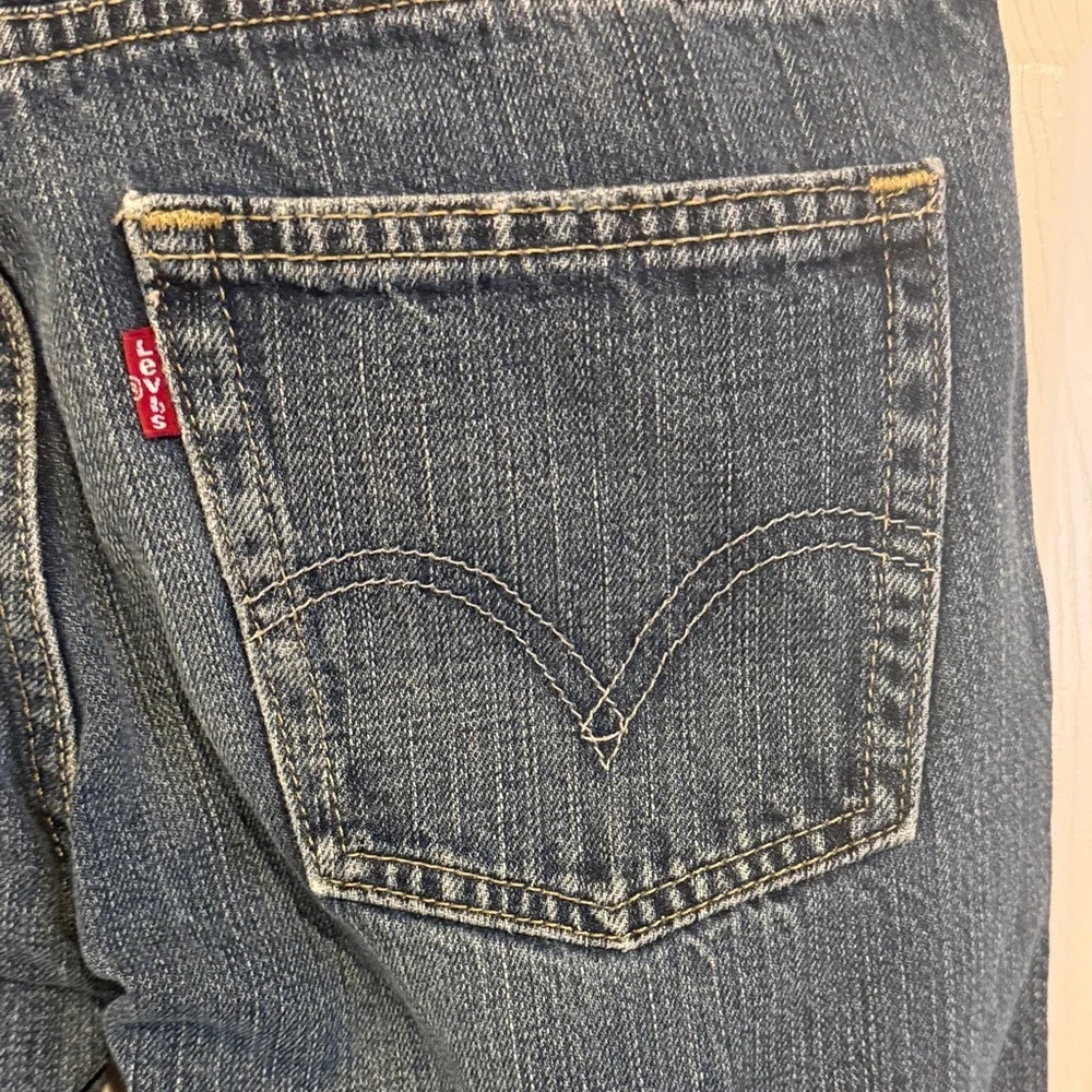 Levis leg dark medium