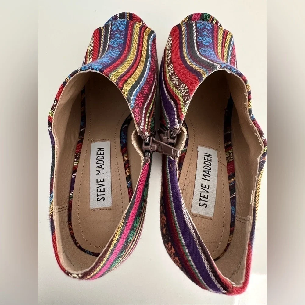 Steve Madden pair steve
