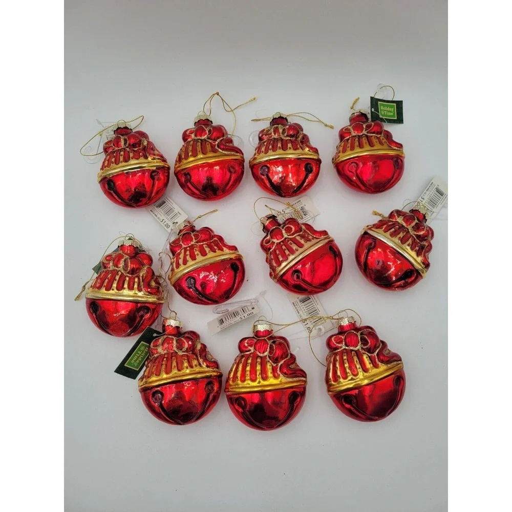 Holiday Time lot 11