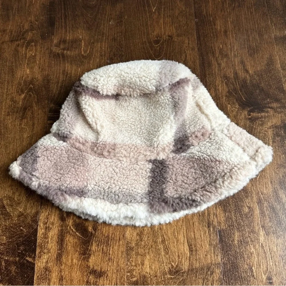 Zara soft stylish