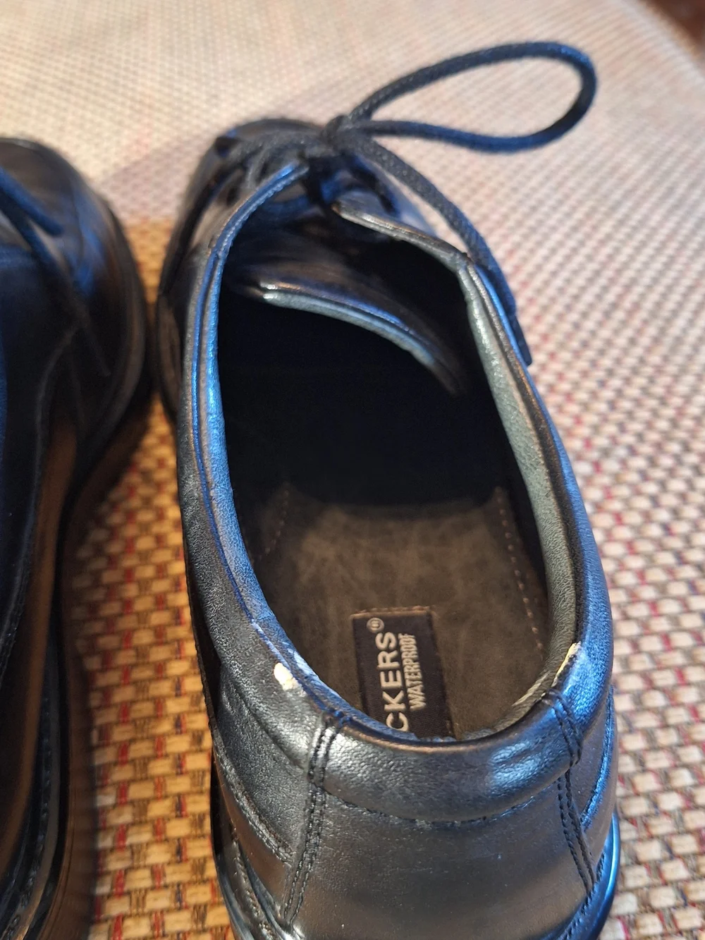 Dockers black leather