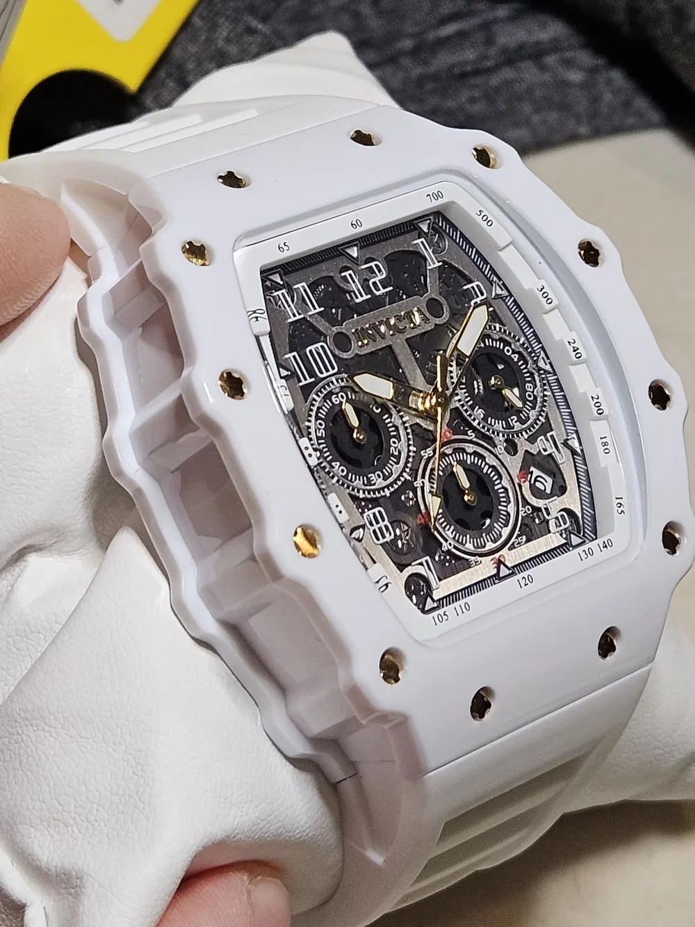 Invicta racing white