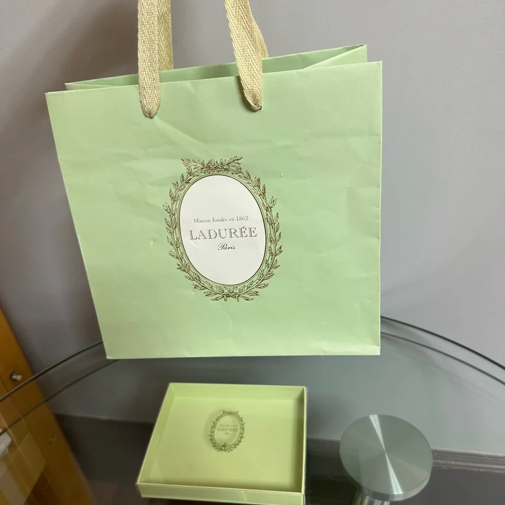 Laduree gift new