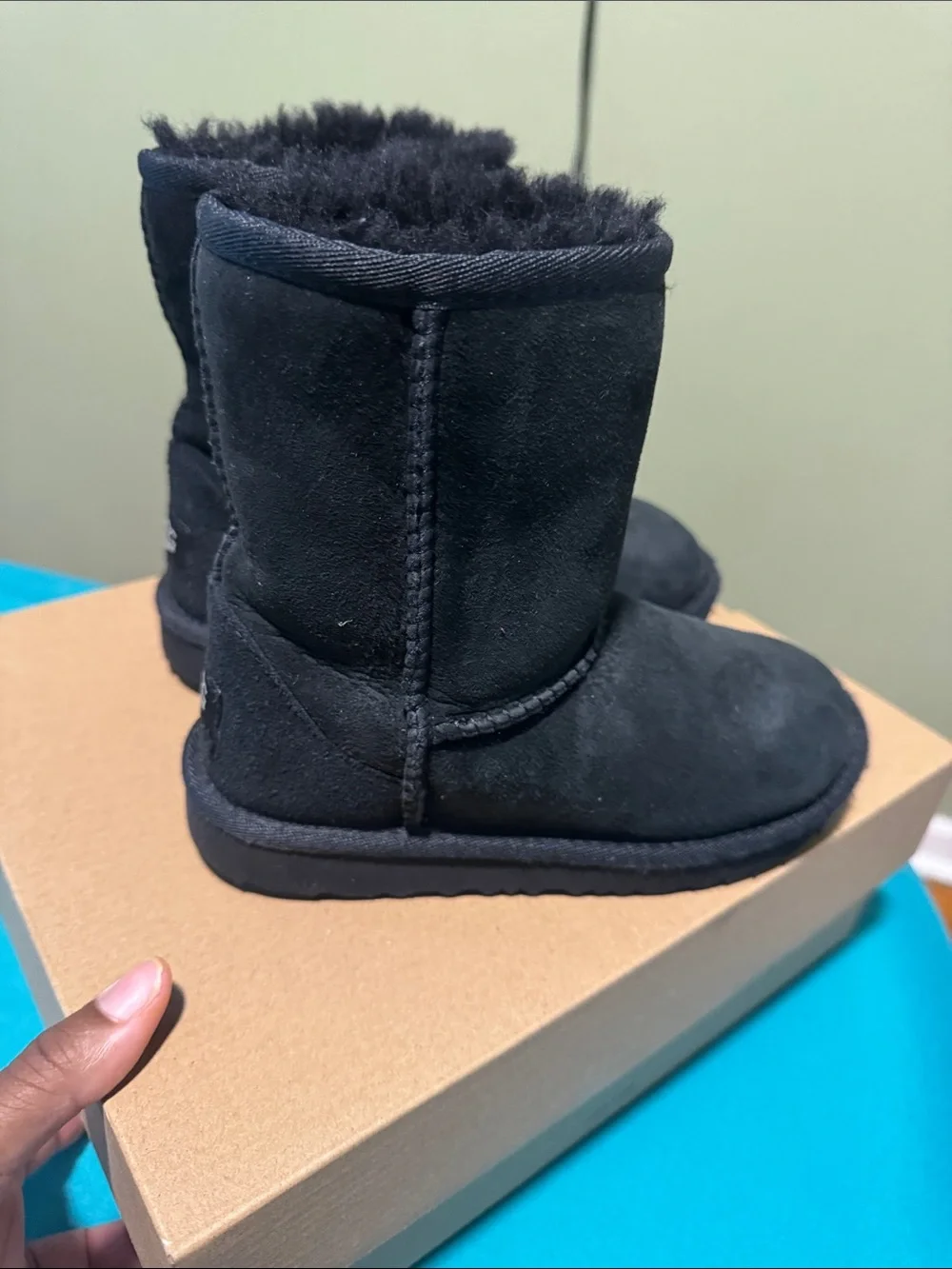 UGG short boots