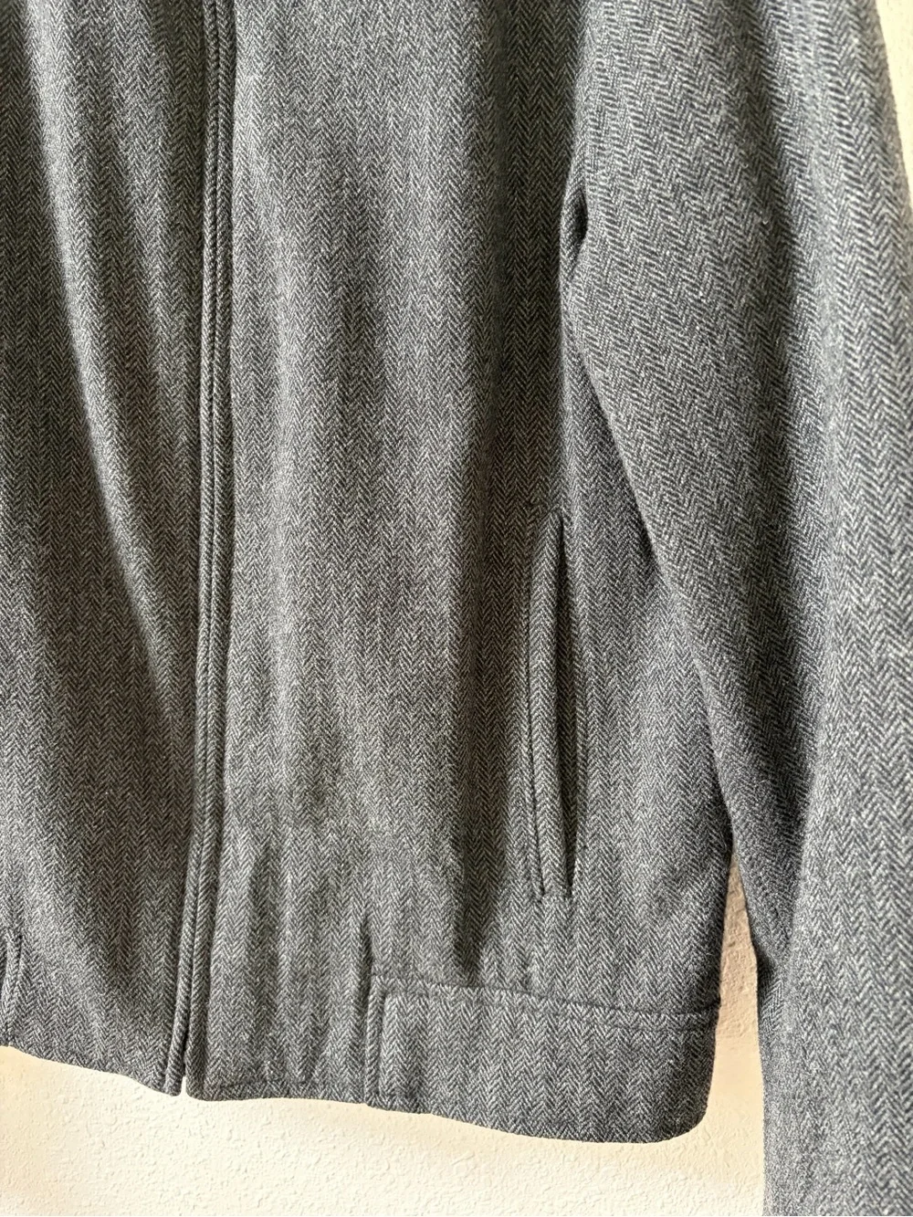 Banana Republic Grey Herringbone Wool Blend Bomber Jacket Men’s Small Luxury