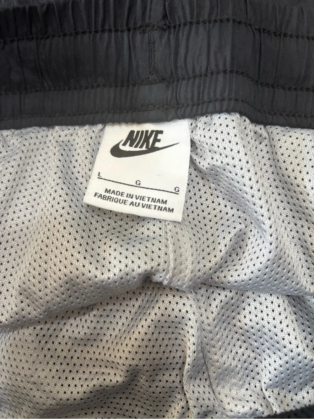 Nike lightweight black