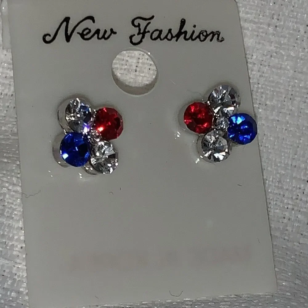 Vintage patriotic pin