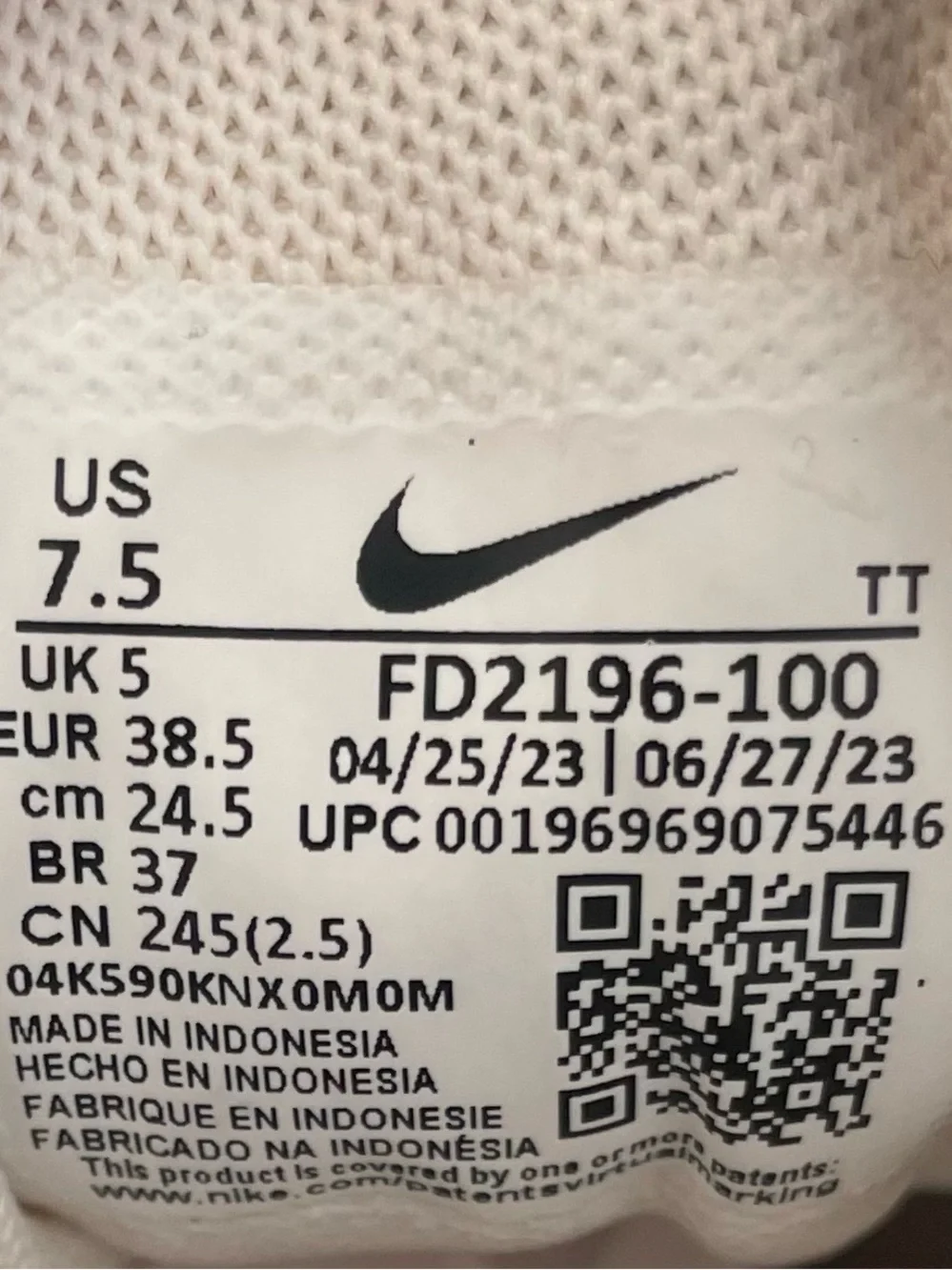 Nike women size