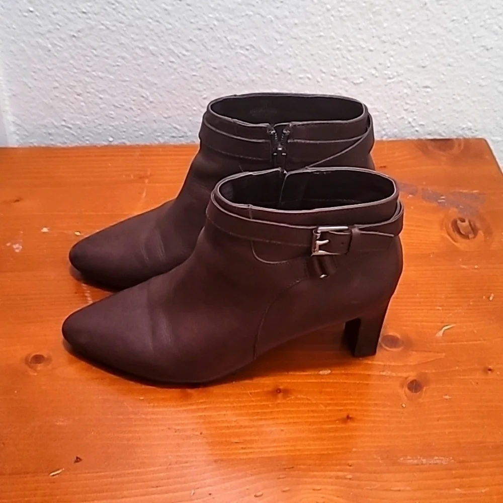 Lauren‎ Ralph Lauren Brown Leather Buckle Ankle Boots Womens Pointed Toe Heel