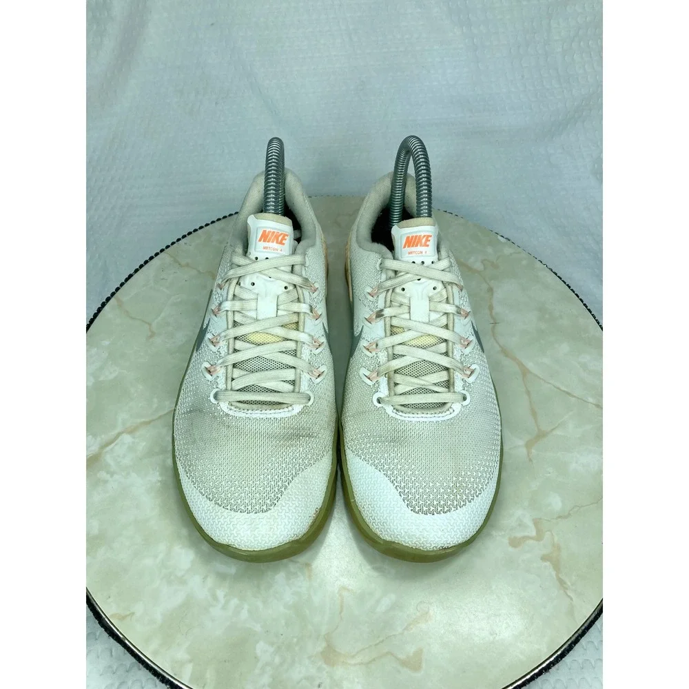 Nike these shoes