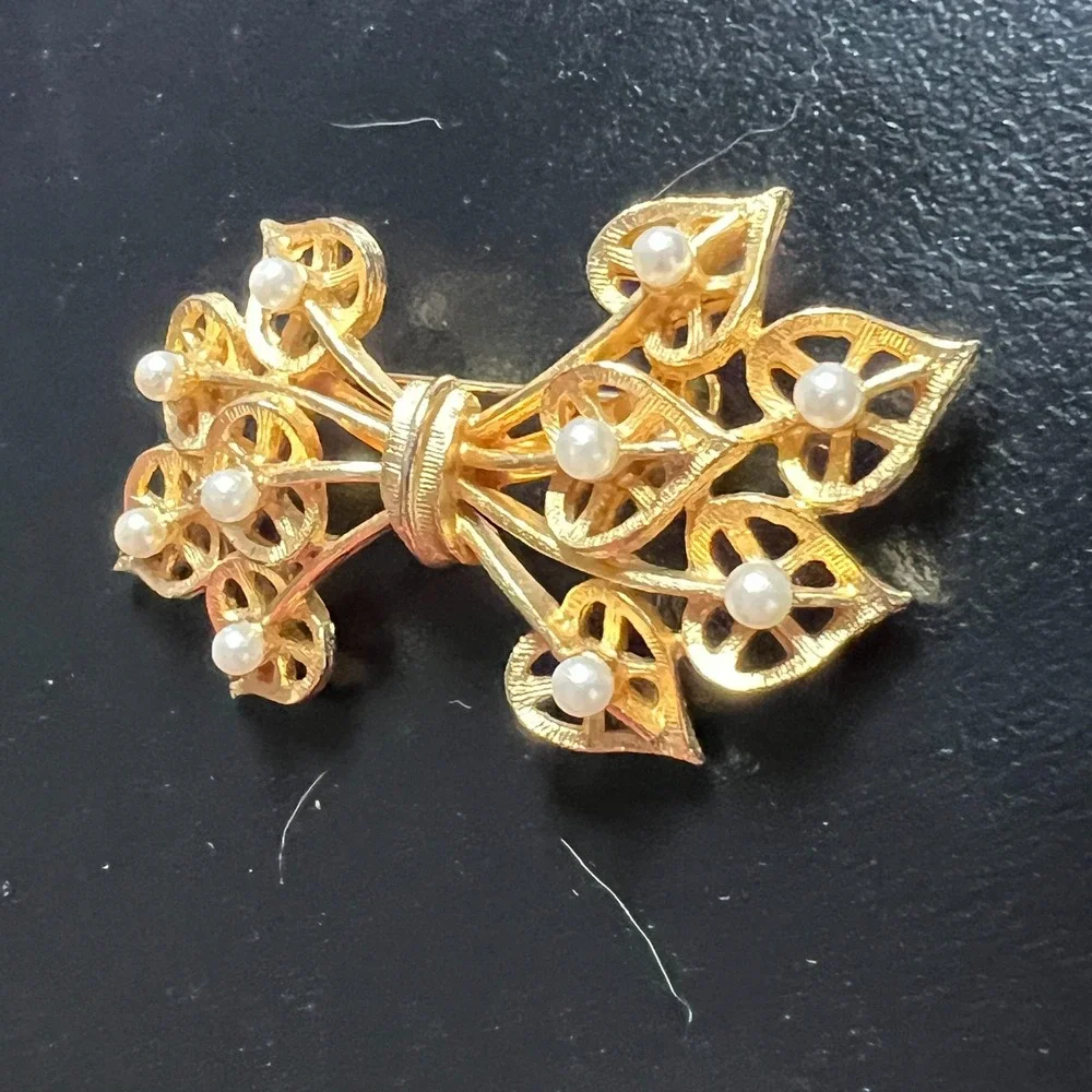 N/A gold tone