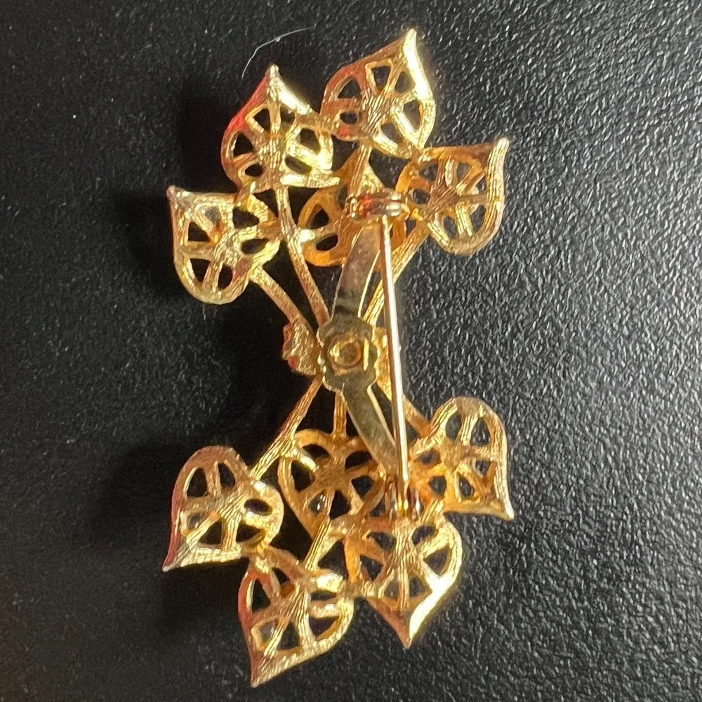 N/A gold tone