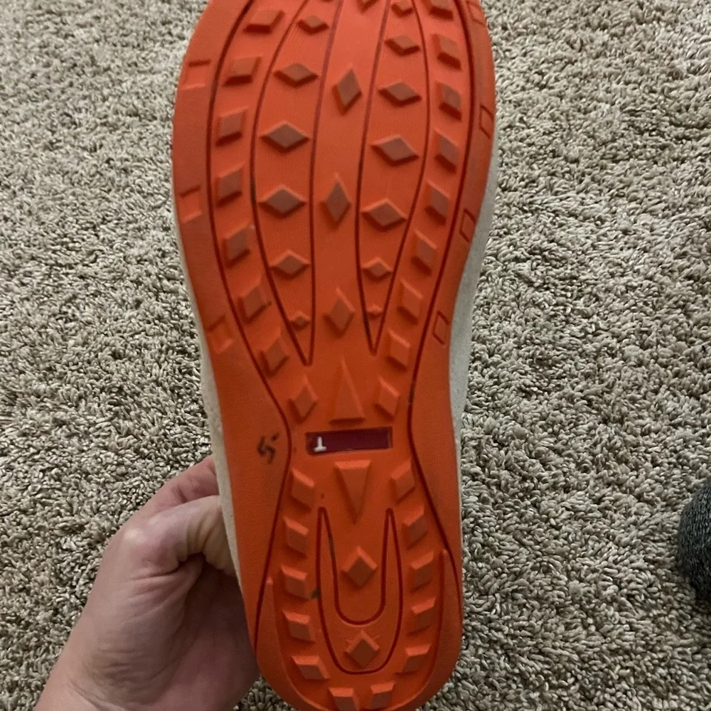 True Linkswear step into