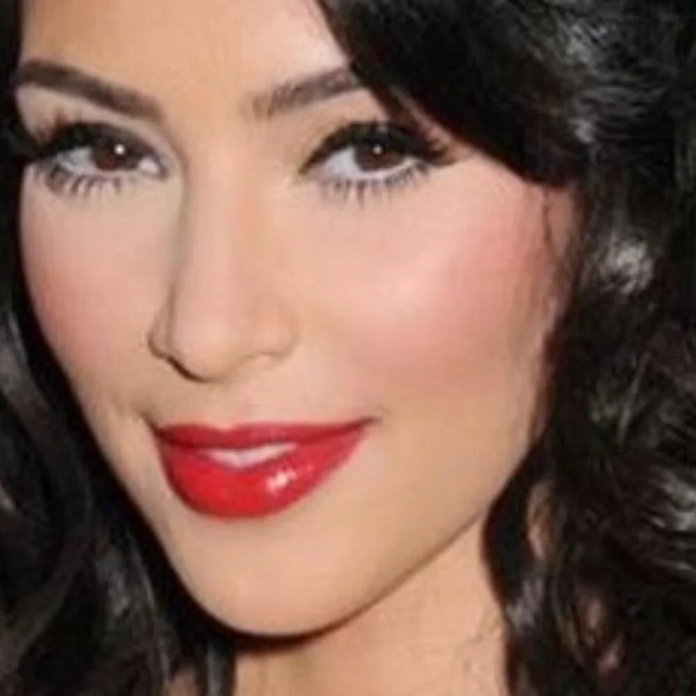 MAC Cosmetics shade top lipstick