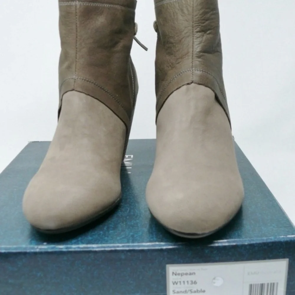 Emu ankle boots sable